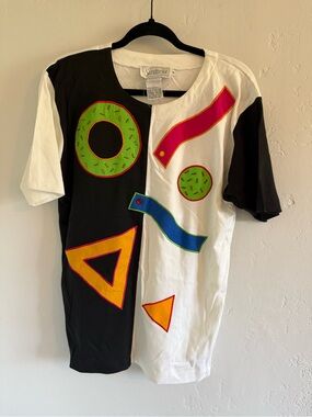 Vintage Santoria Black & White Geometric Graphic Tee with Colorful Shapes Rare